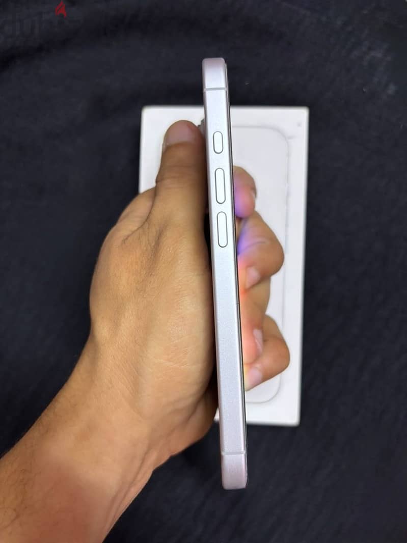 Apple - iPhone 17 2