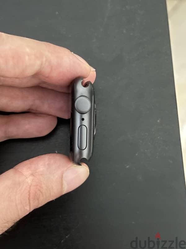 Apple watch SE space gray with midnight band gen 1, 40 mm, battery 99% 4