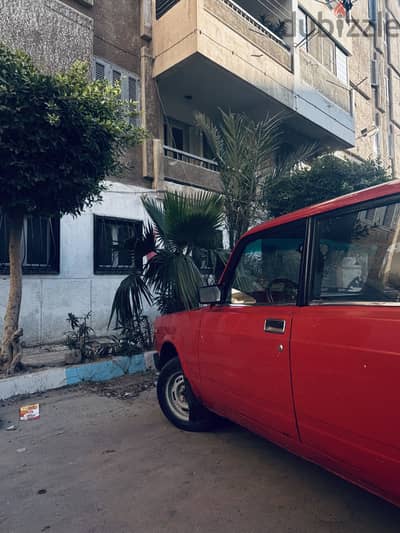 لادا 2105 1995