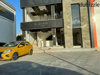 Store for rent at a large gas station in the Fifth Settlement suitable for some activities