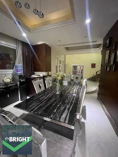 Lowest price: 365m² duplex, ready for immediate handover, finished, 6 bedrooms, prime location.