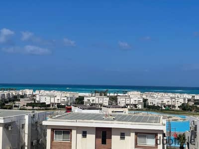 Penthouse for rent behind Costa Lake in Amwaj