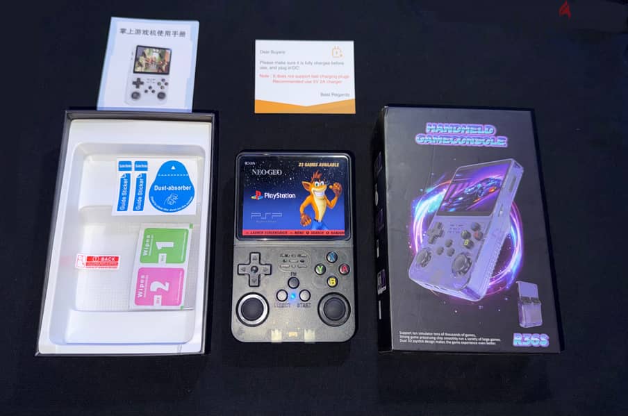 R36S Handheld Game Console 1