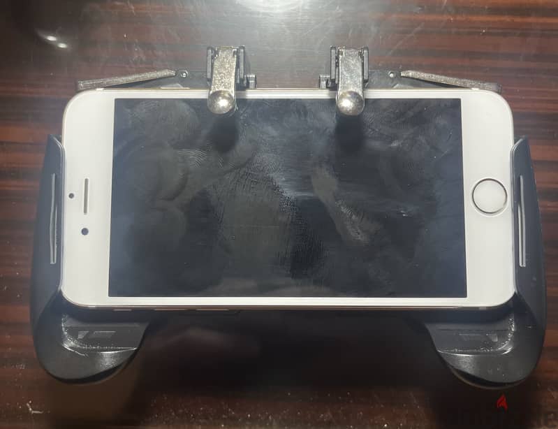 Mobile Gaming Controller with Triggers – PUBG & COD Mobile 1