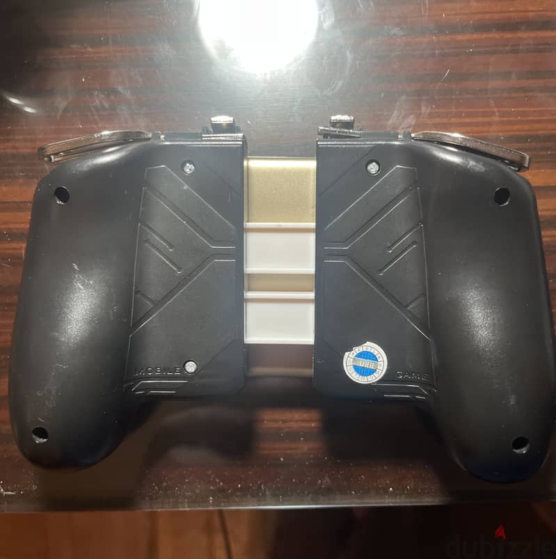 Mobile Gaming Controller with Triggers – PUBG & COD Mobile 2