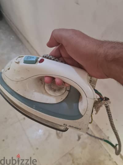 مكواة  للبيع