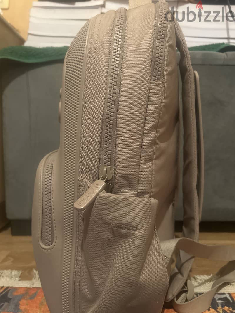 100% Original crocs backpack 1