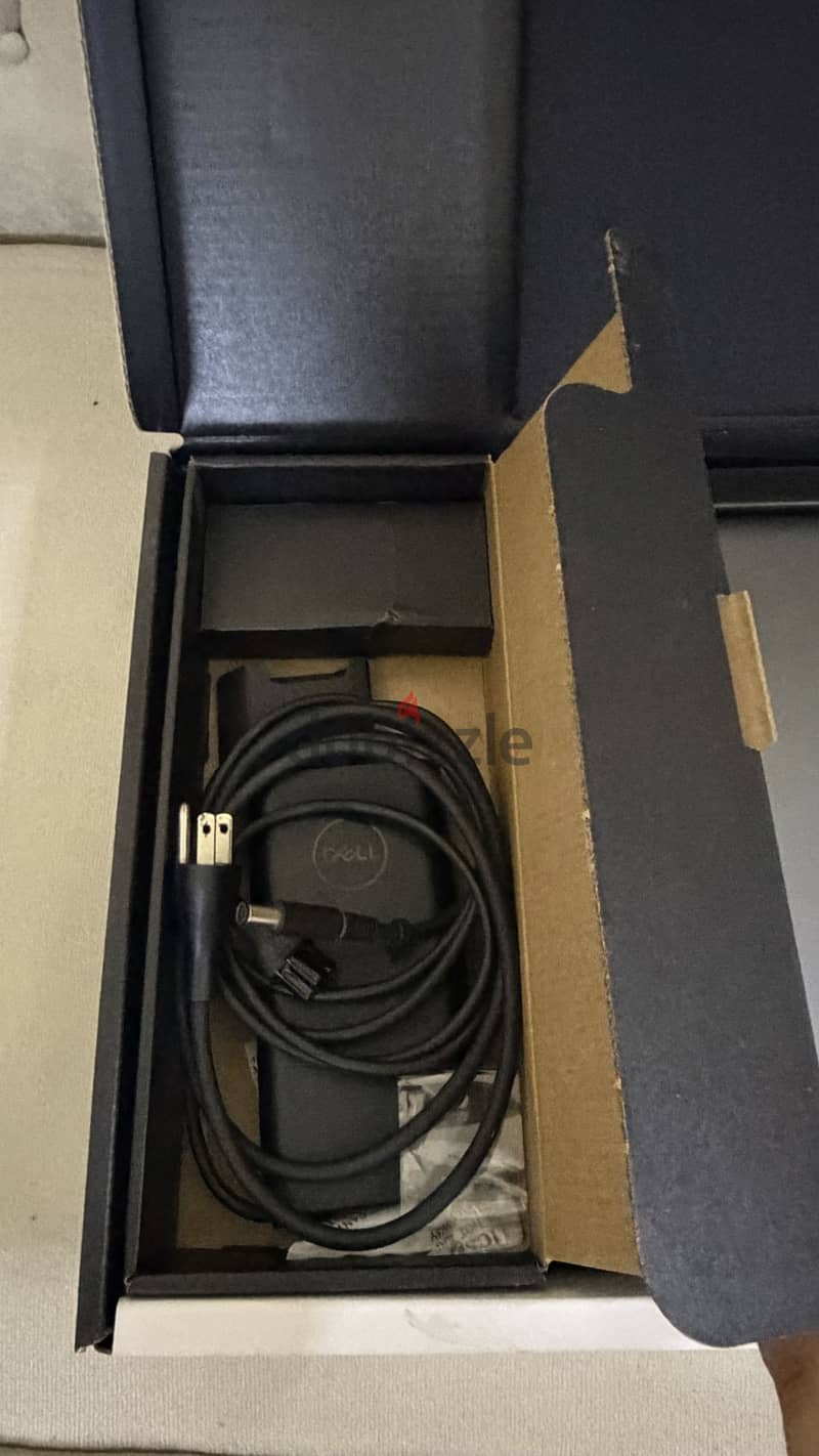 Dell alinware M16 R2 1