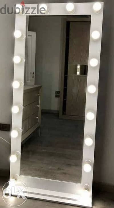 مرايا طويلة