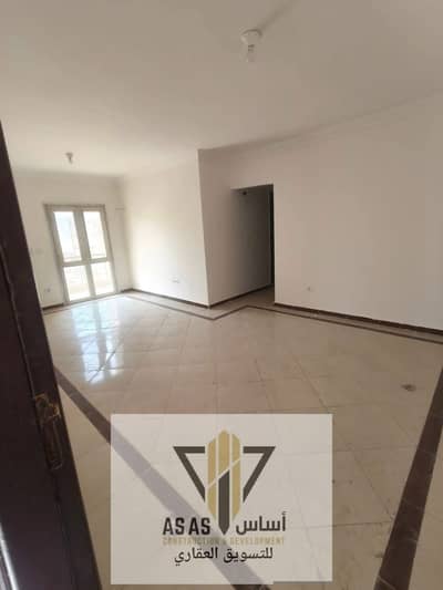 شقة للبيع في سكن مصر ارض المعارض بالقرب من الأندلس والجامعة الأمريكية