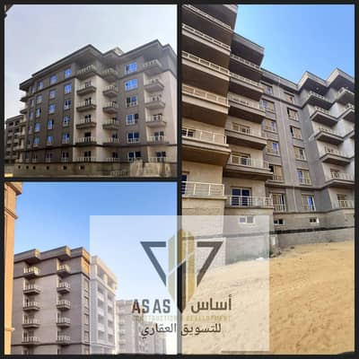 Apartment for sale in Taiba Rose Compound, next to Dar Misr Al-Andalus, Jenna, Mountain View Compound, Hyde Park, South Ninety, and the American University.