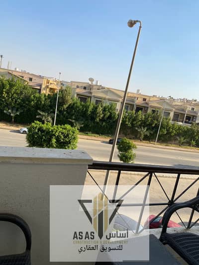 شقة للبيع في كمباوند حى عربية التجمع الخامس بالقرب من كمباوند الديار والبنفسج والنرجس والياسمين فيلات والتسعين