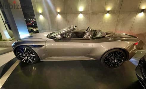 Aston Martin 2020 DBS Superleggera Volante