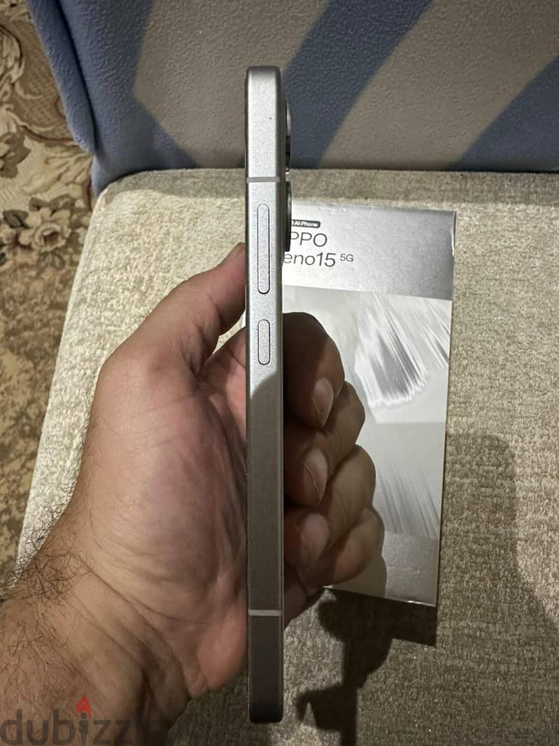 OPPO Reno 15 3