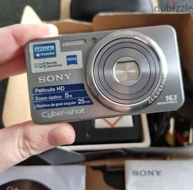 Sony cyber shot DSC W570 digital camera ديجيتال كاميرا