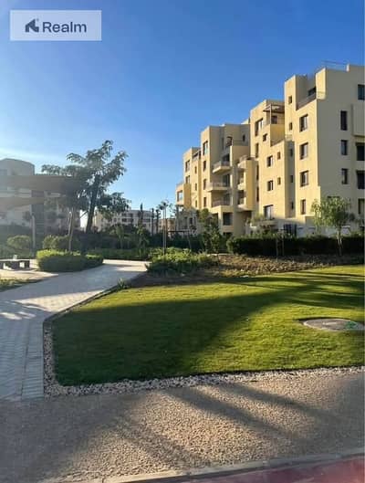 own your ready to move APT with aprivate roof and the best DP