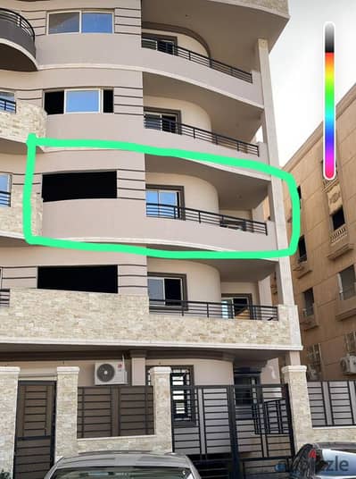 شقة للبيع فى اللوتس الشماليه بحري وواجهة