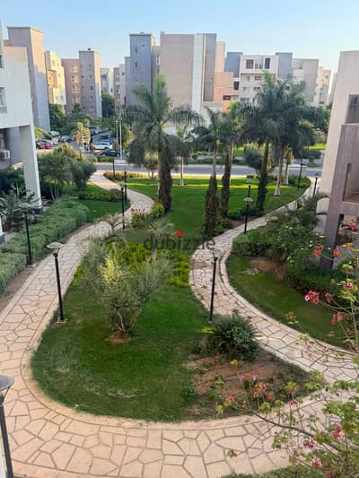 Apartment for Rent in Madinaty B8  240 sqm  Open Street Garden View Prime Location Close to All Services
