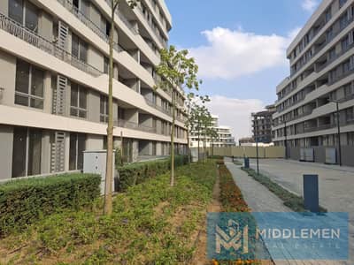 شقة 253متر 3 غرف نوم استلام فوري موقع مميز في كمبوند بلوم فيلدز المستقبل سيتي - Bloomfields  Mostakbal City