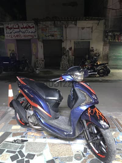 SYM ST 200