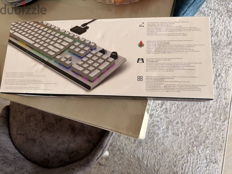 Alienware tri mode wireless keyboard 2
