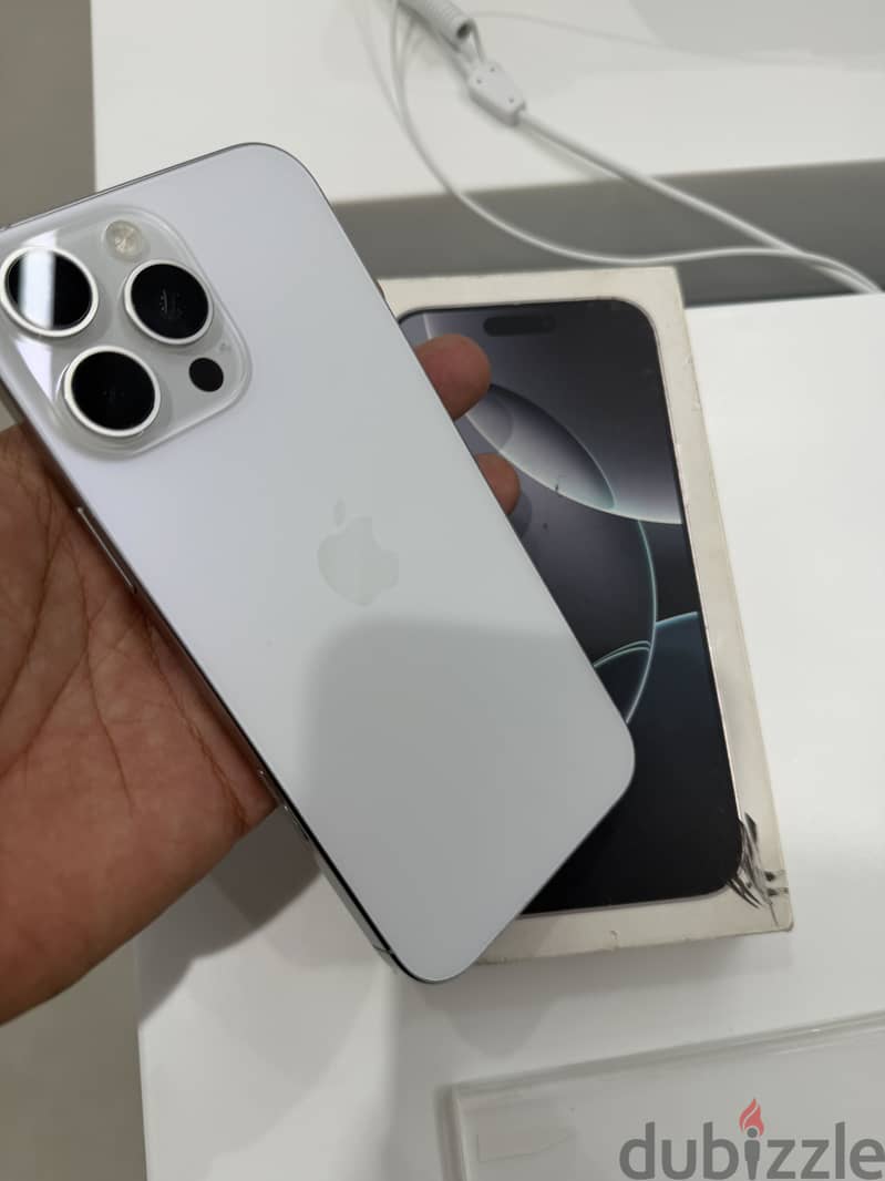 Apple - iPhone 16 Pro Max 2
