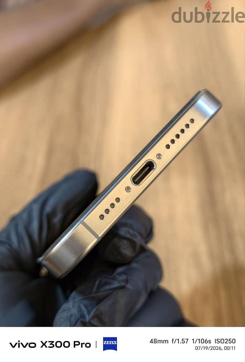 iPhone 15 Pro Max 5
