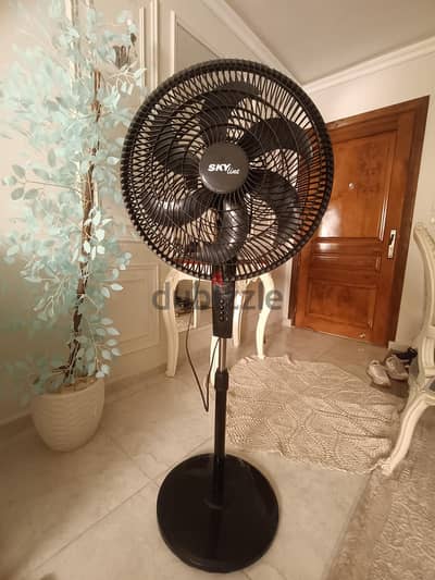 مروحة ستاند سكاي لاين