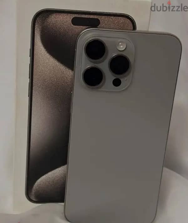 iPhone 15 Pro Max 1