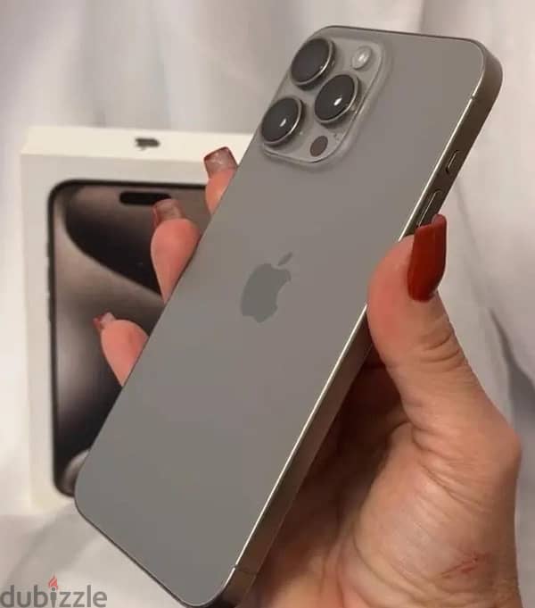 iPhone 15 Pro Max 2