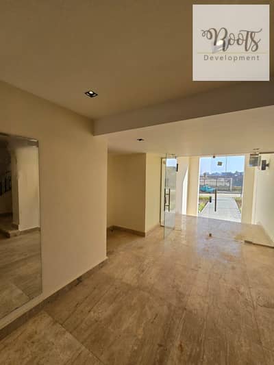 للبيع بنتهاوس متشطب بالكامل بموقع مميز فى كمبوند بلس جيت - الشيخ زايد   For sale,finished penthouse in Bliss Gate - Sheikh Zayed