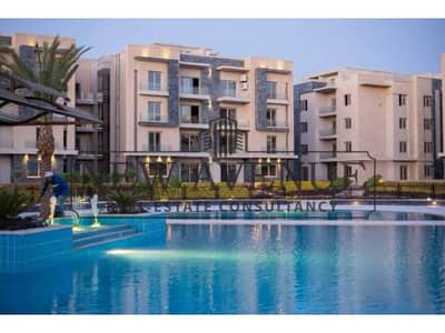بنتهاوس للبيع في Galleria Moon Valley | 204 متر | روف 120 متر | جولدن سكوير