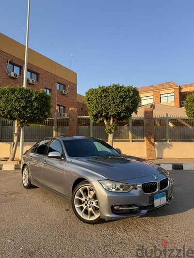 بي ام دبليو 320i 2015