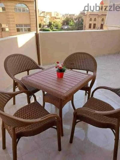 طقم رتان ارجل مدعمه بمعدن يتحمل ٢٠٠ كيلو