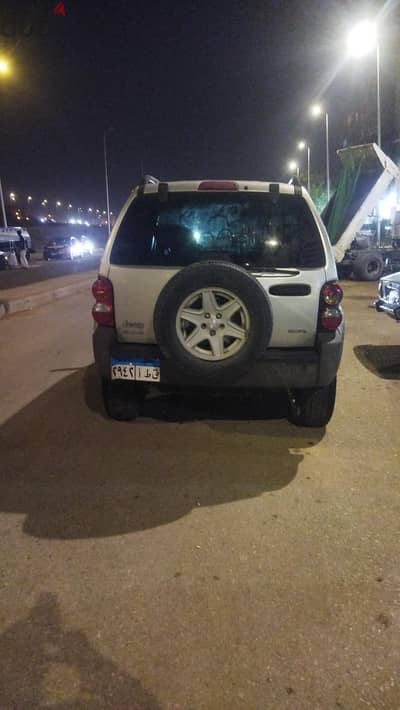 جيب ليبرتى 2006