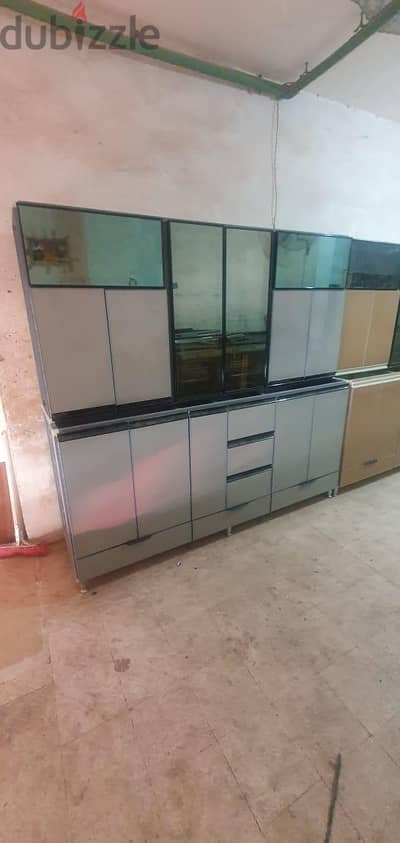 مطبخ built-in ليد هيدروليك صفاية