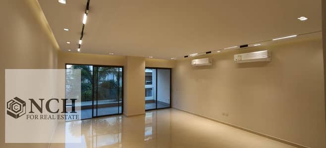 **للإيجار | شقة مميزة في Lake View Residence – القاهرة الجديدة**  استمتع بأسلوب حياة راقٍ داخل **Lake View Residence**، أحد أرقى المجتمعات السكنية