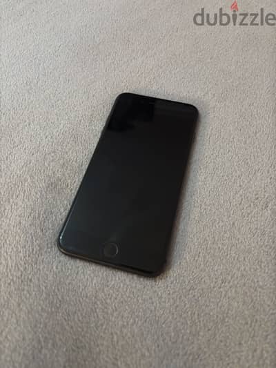 iPhone 8 Plus 64GB أسود - أصلي - حالة ممتاز