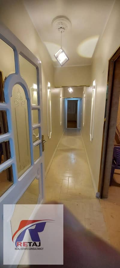 Apartment for Sale – Diplomatic District / El Sefarat (Includes Garage Slot)