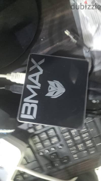 وحدة كمبيوتر bmax