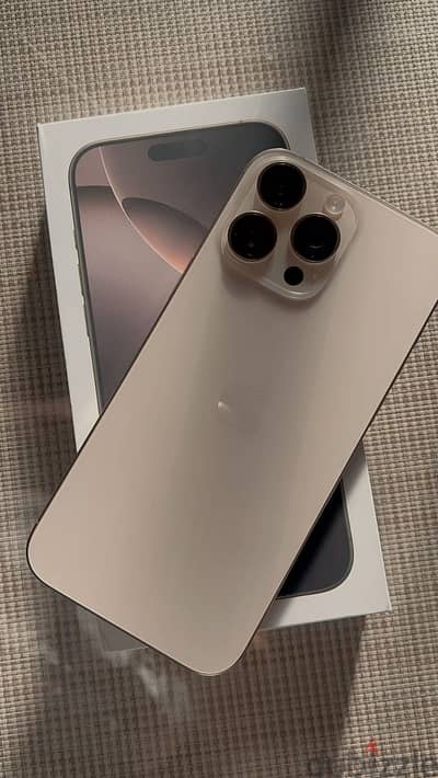Apple - iPhone 16 Pro Max