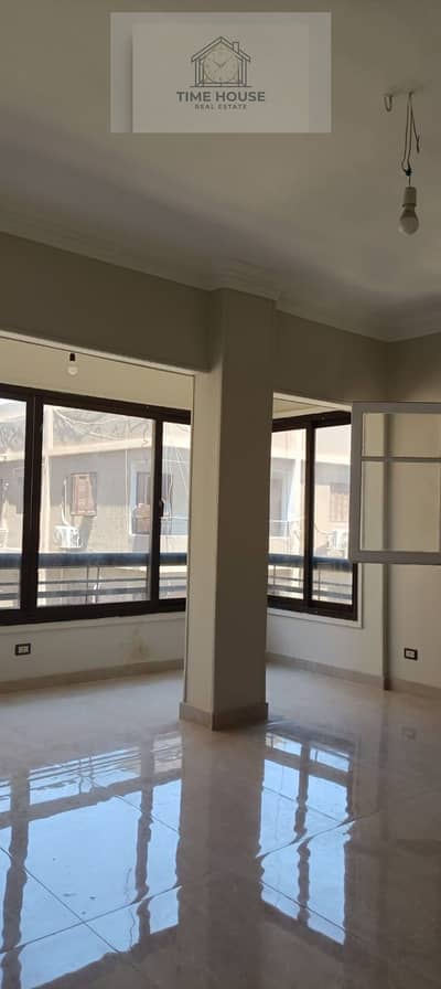 Apartment for rent, branches of Al-Mirghani street near the Metro of the Girls' College, suitable for all purposes