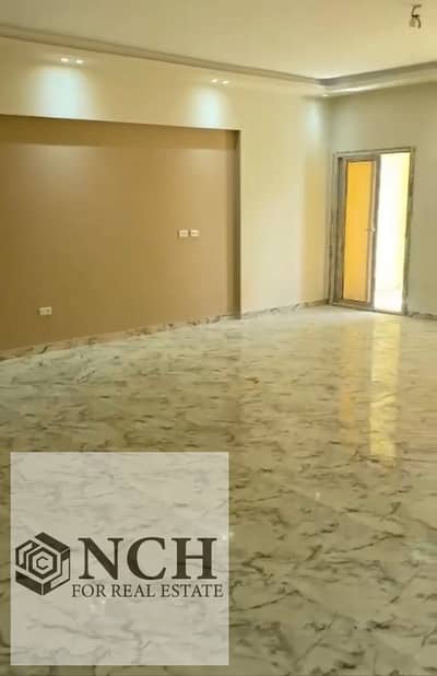 **للإيجار | شقة بروف في Hayati Residence – التجمع الأول**  فرصة مميزة للسكن داخل **كمبوند حياتي ريزيدنس** بالتجمع الأول، في موقع استراتيجي بجوار **The