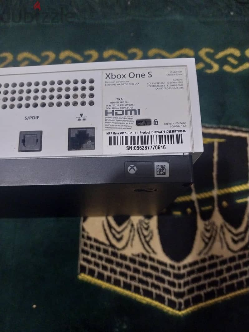 Xbox One S 1TB + Original Controller + 15 Games 1