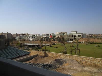 Palace for sale in Fifth Settlement, opposite Waterway, 1500 meters