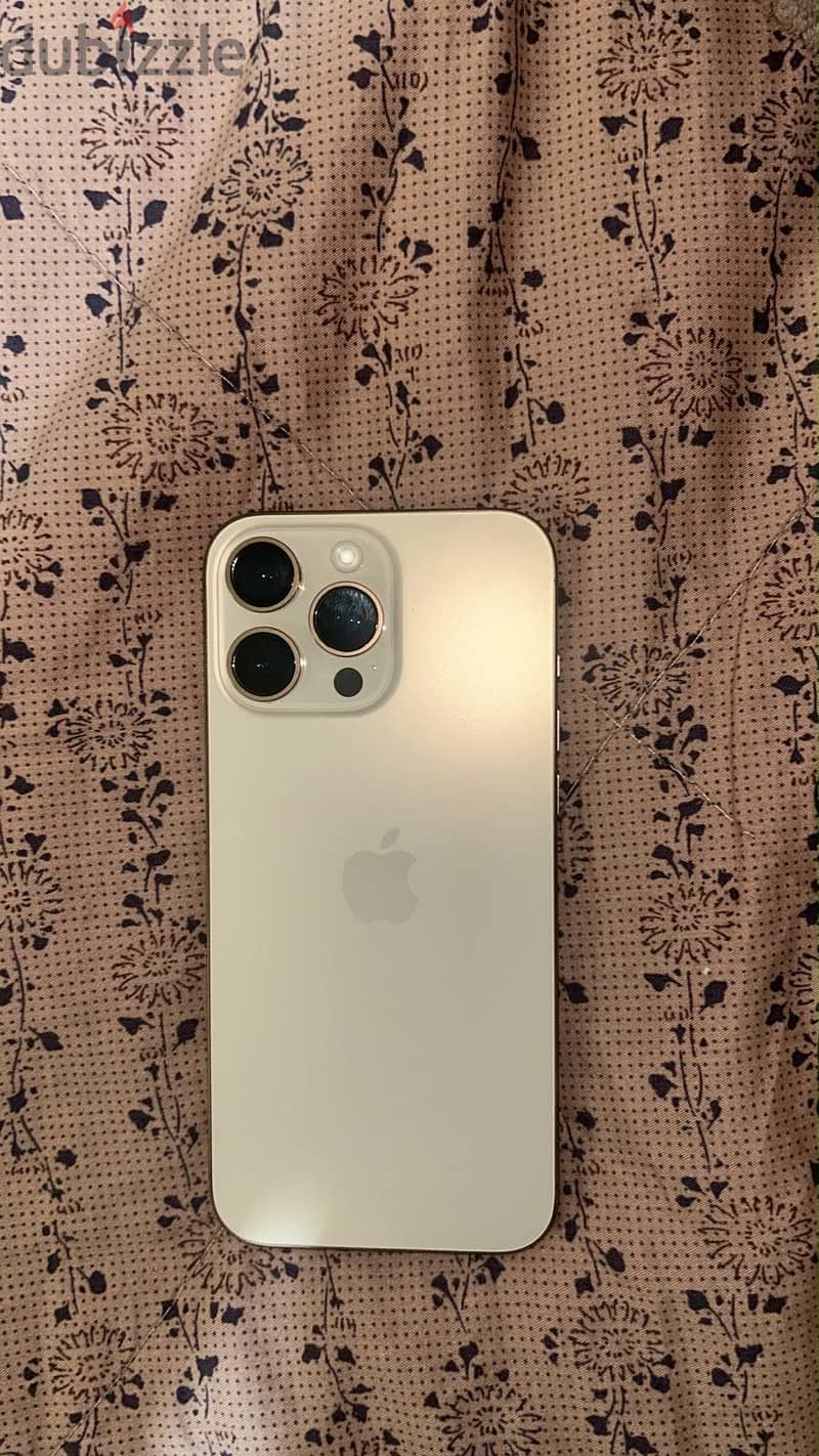 Apple - iPhone 16 Pro Max 1