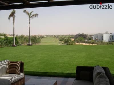 Luxury villa in Golf City, Al Obour, directly on the golf course, 1250m land + 250m usufruct, 1200m buildings, two connected villas, one fully furnished and the other ¾ finished.