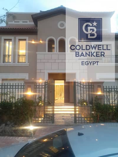 فيلا مستقلة فاخره 540م متشطبه بالكامل وجاهزه للأستلام داخل أفضل موقع La Vista City – New Capital -العاصمه الاداريه - 5 غرف
