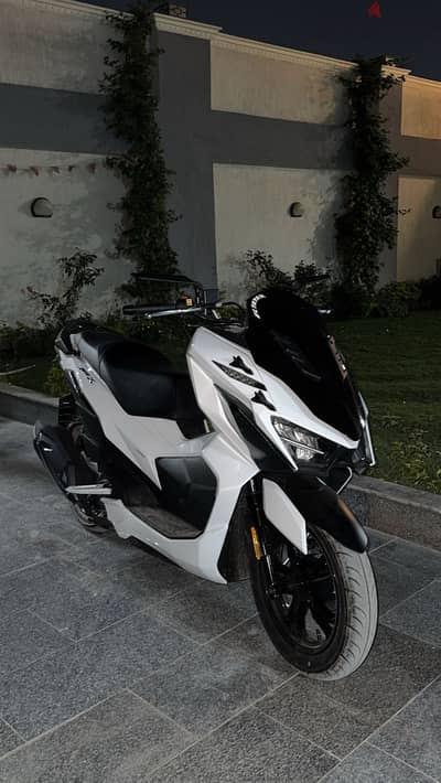Jet x 2025