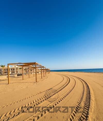 With a huge 140 sqm roof, steps to the sea, 15% DP, and immediate delivery